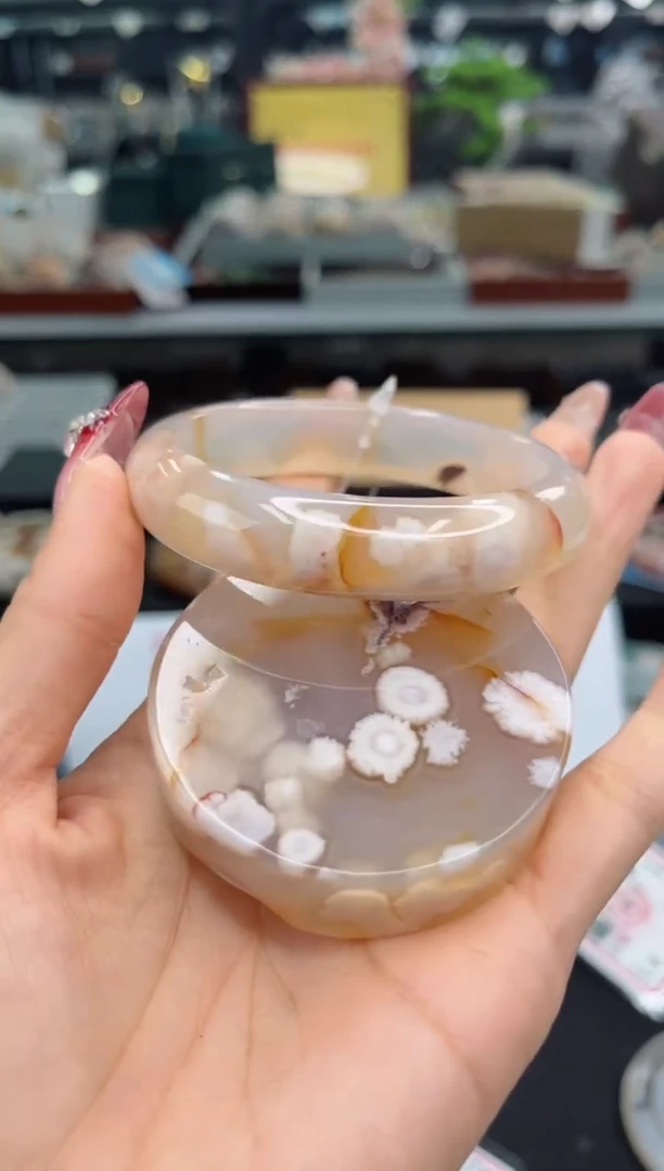 【闪购商品】石英质玉手镯未镶嵌57圈口（赠品镯心）3572312