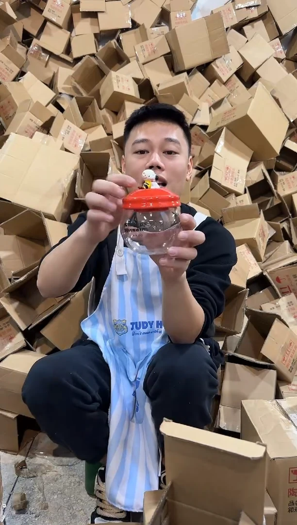 瓷片史努比玻璃收纳罐