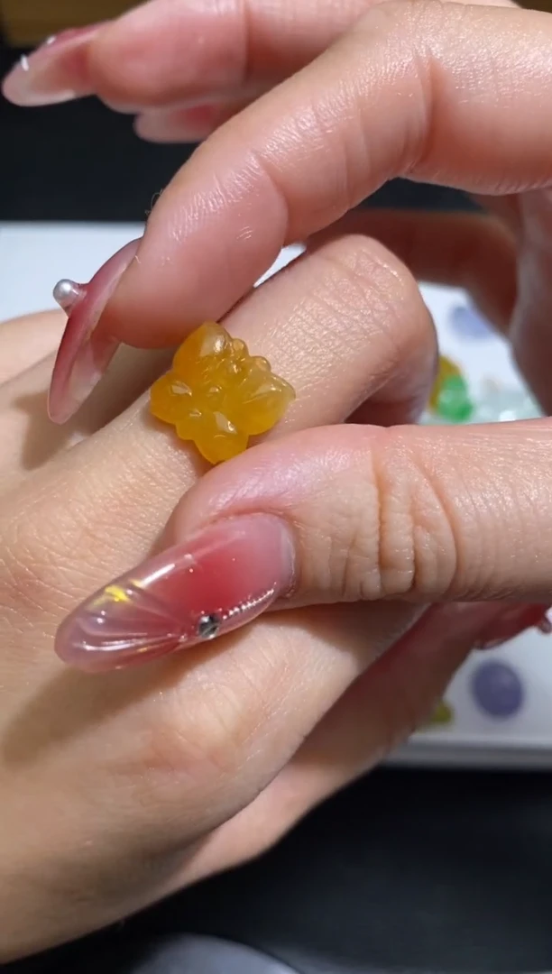 未镶嵌定制翡翠翡翠毛货~