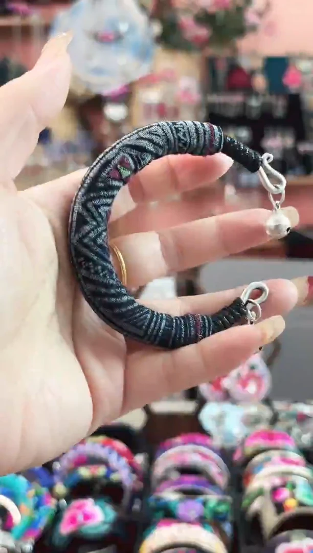 艺枝独绣手工饰品312