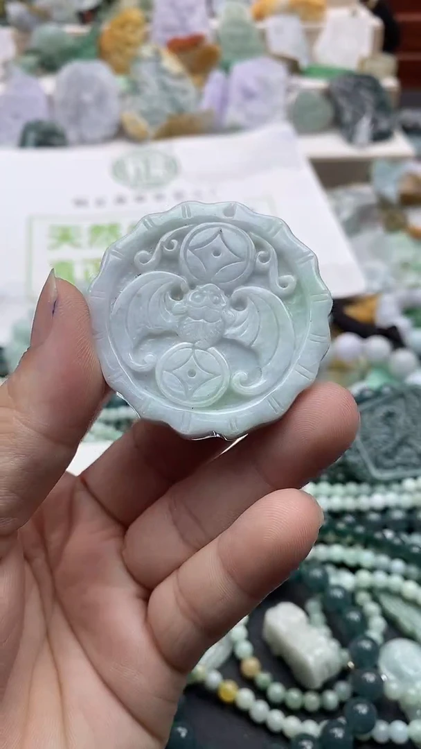 颈饰未镶嵌翡翠1