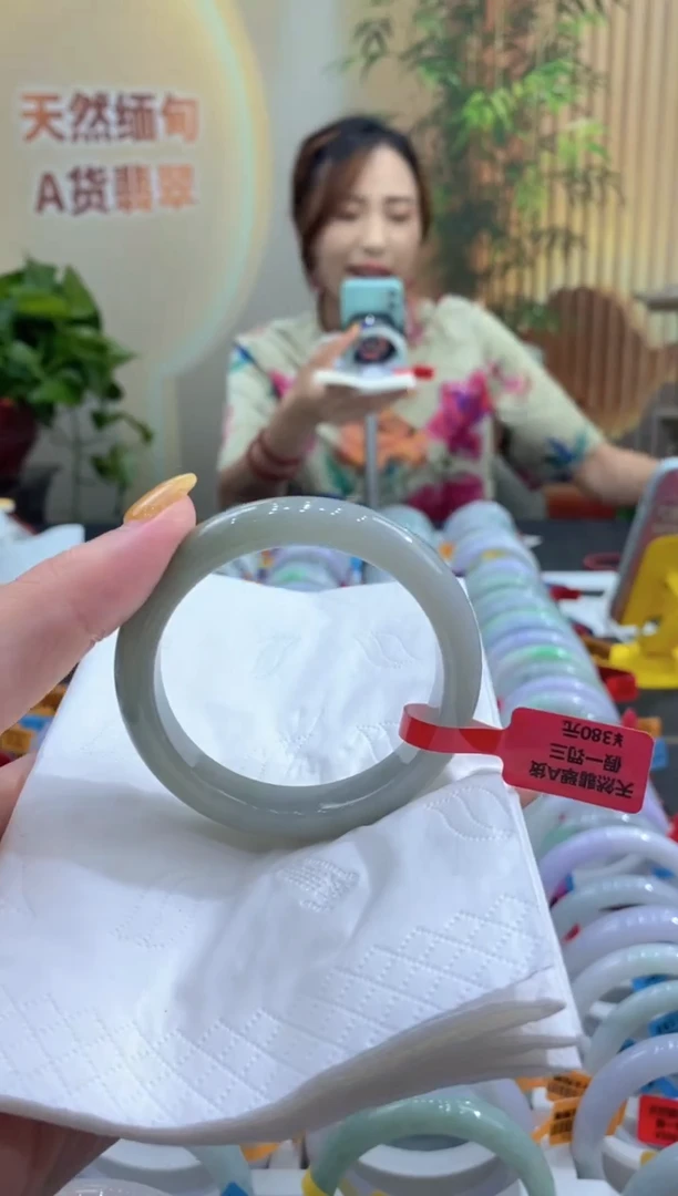 翡翠手镯未镶嵌000035290