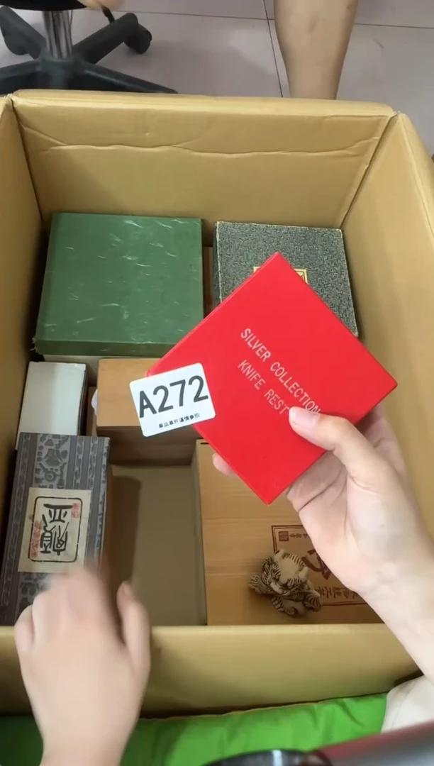 其他小****y272...中古产品谨慎参拍