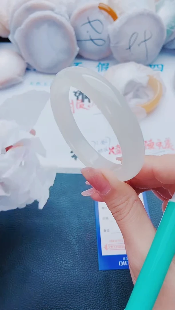 石英质玉手镯未镶嵌M124-59-58