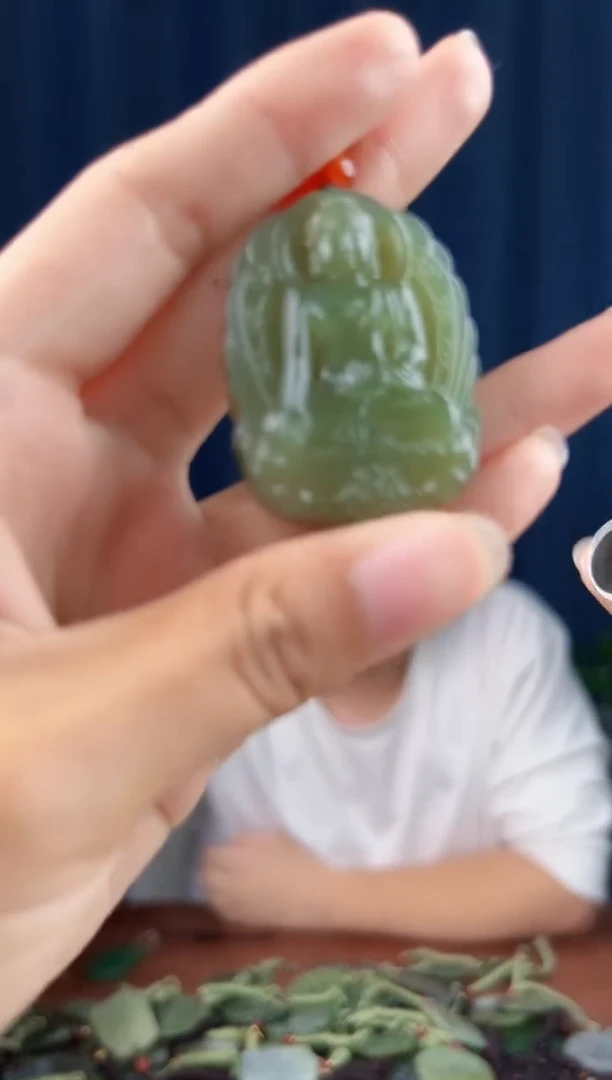 未镶嵌和田玉挂件拍一发一，多样性发货