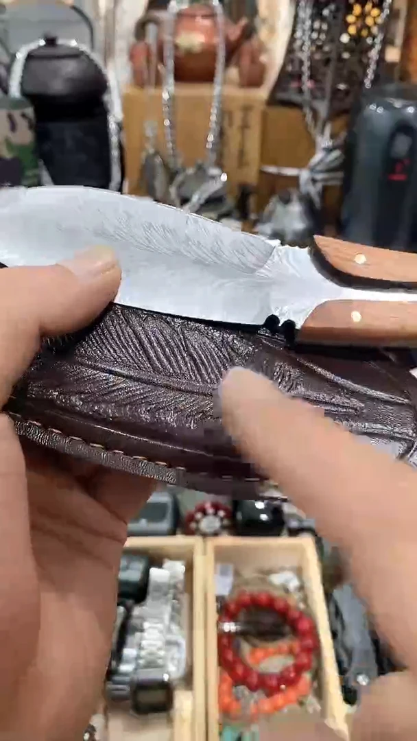 瓷片闪购商品  如图所示