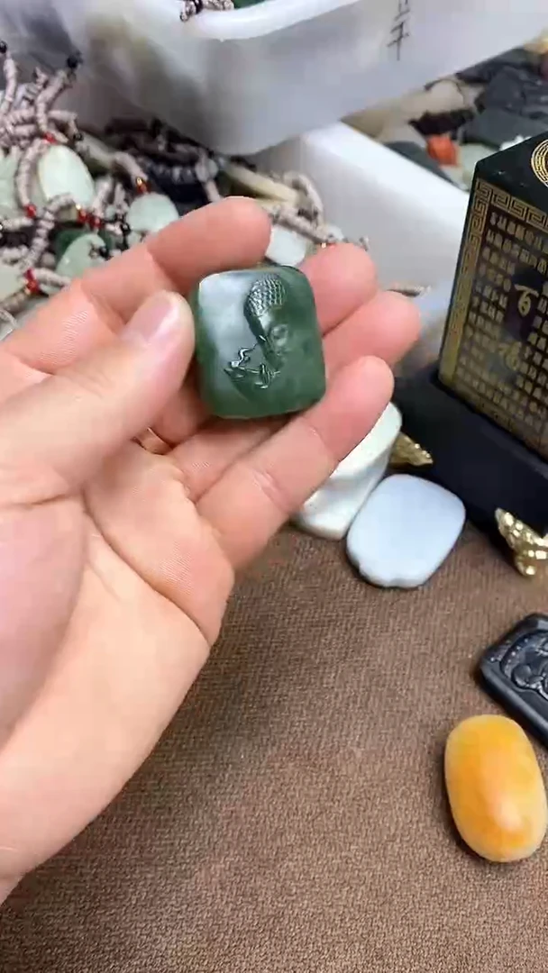 吊坠(不含链)未镶嵌和田玉1