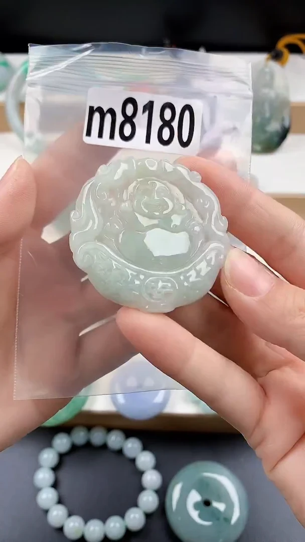 颈饰未镶嵌翡翠天然翡翠吊坠挂件