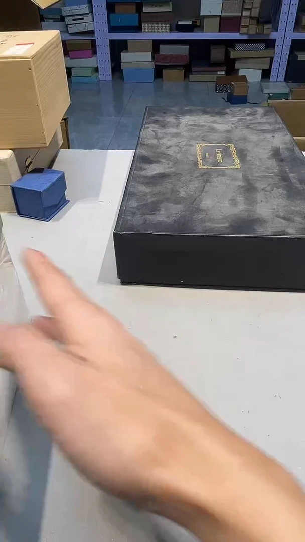 手工艺品琉璃老*城城工艺品店