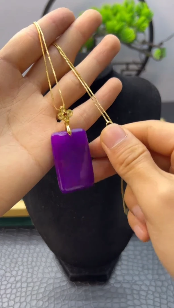 【闪购商品】苏纪石（舒俱来）耳钉14K金镶嵌D31