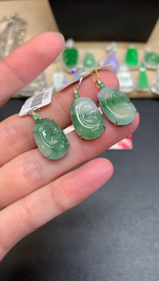 【闪购商品】翡翠颈饰18K金镶嵌如意【无服务费】【多样性发其一】