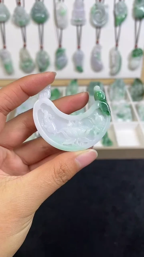 颈饰未镶嵌翡翠1