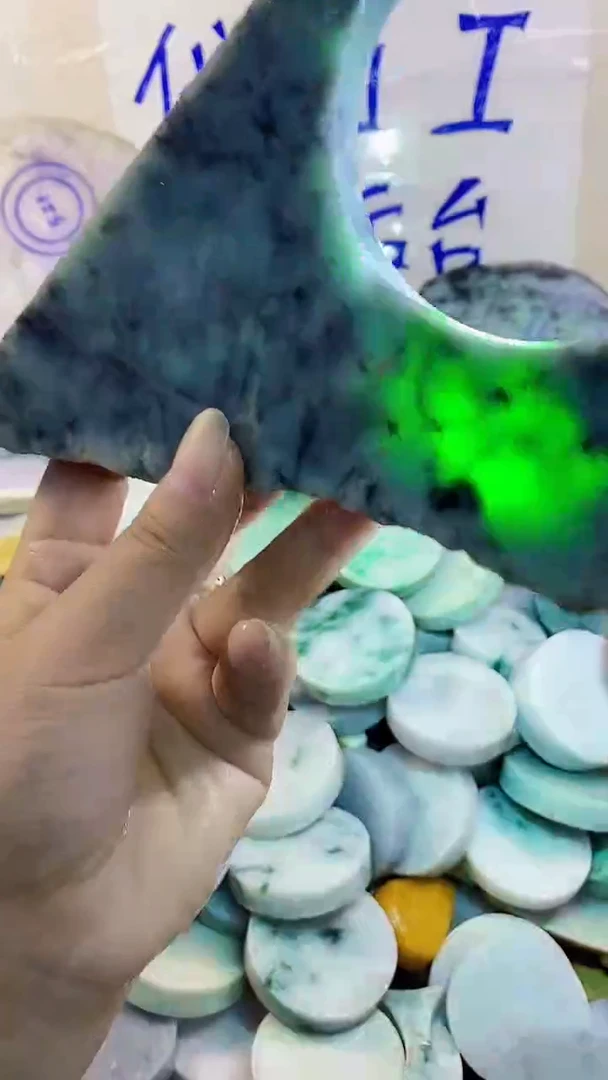 裸石翡翠纯天然A货翡翠150