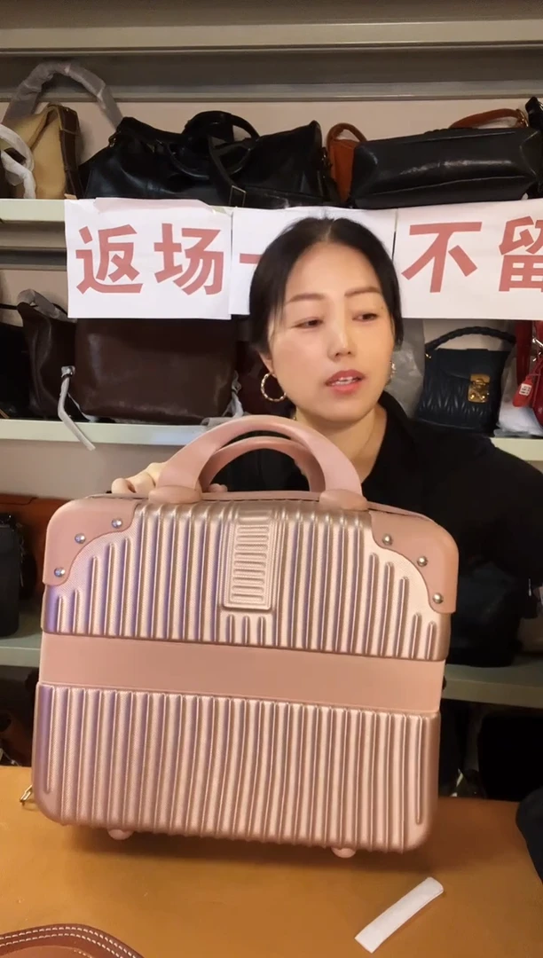 牛皮（革）高端订制时尚百搭女士 手提 腋下 斜跨包