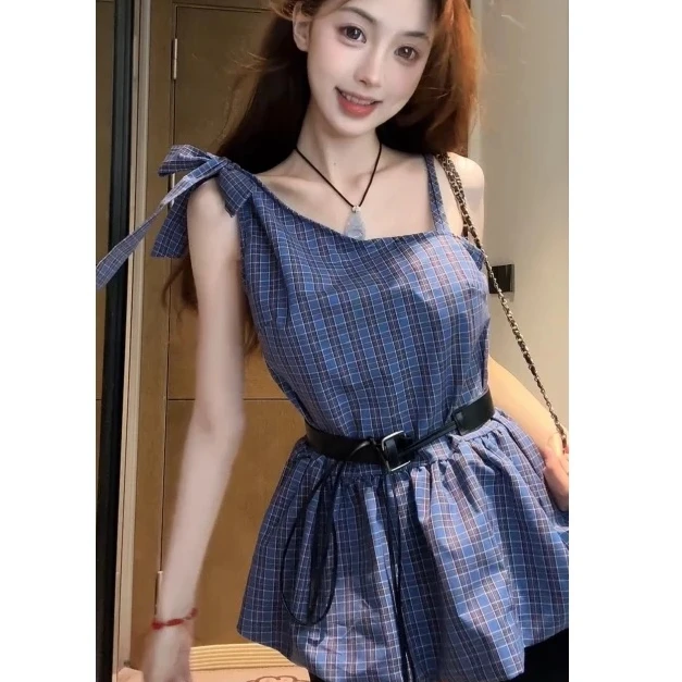 配腰带2025夏季法式风斜领露肩无袖蝴蝶结显瘦红色格子背心上衣女