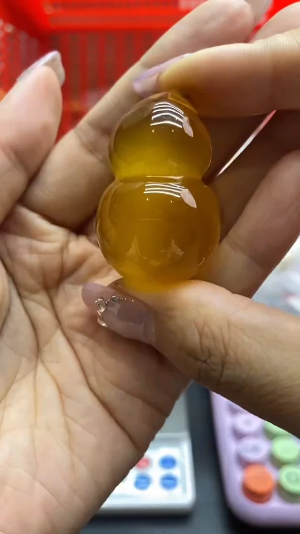 琥珀未镶嵌珠宝奇石1405