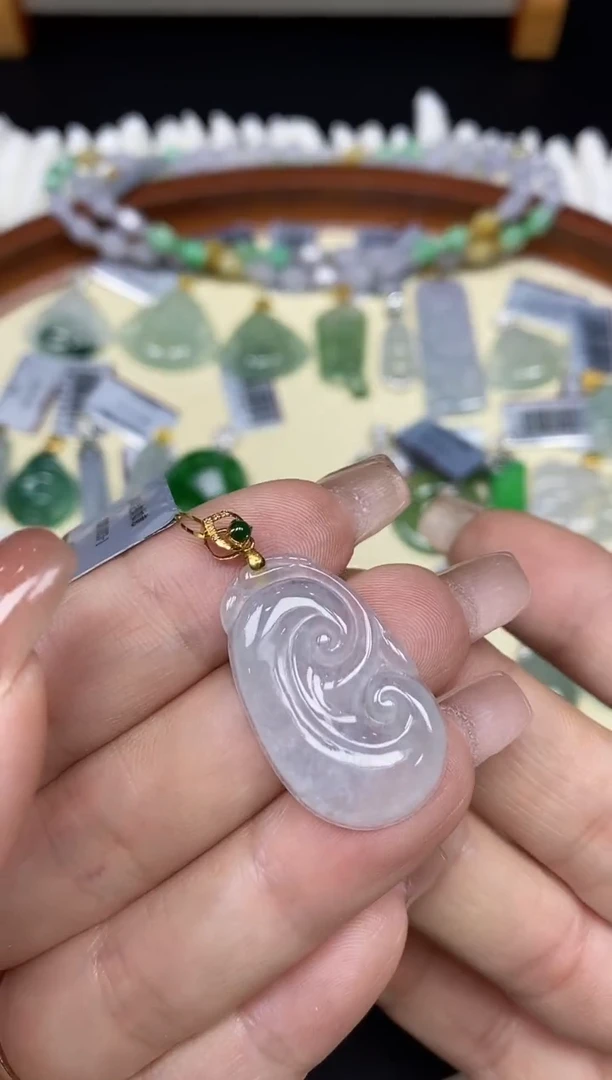 吊坠(不含链)18K金镶嵌翡翠如意18K金扣镶嵌@@CMT1033-1