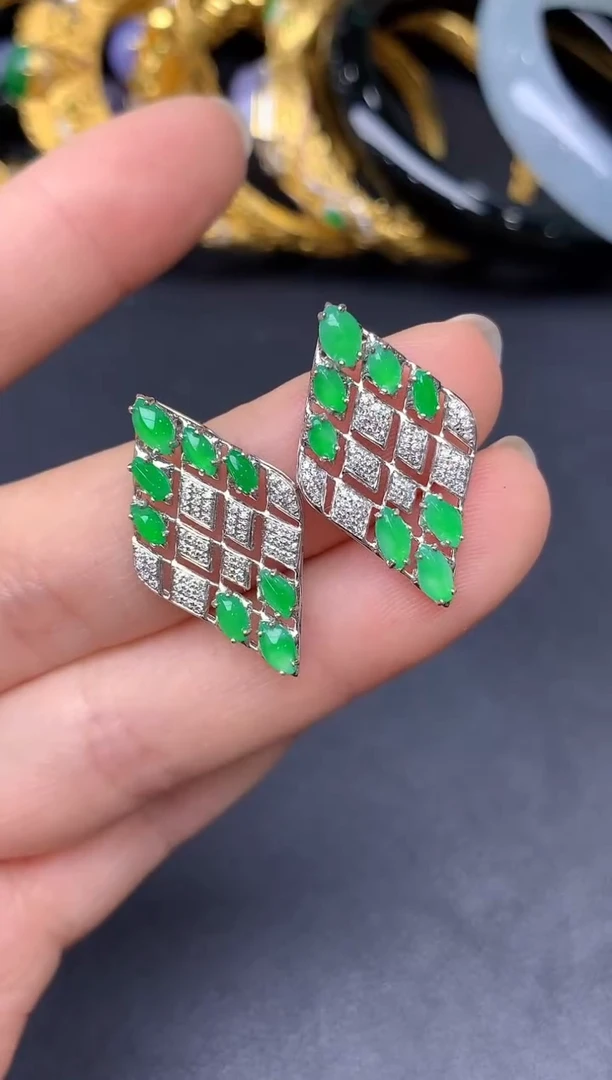 18K金镶嵌翡翠耳饰277-雪姐翡翠天天见