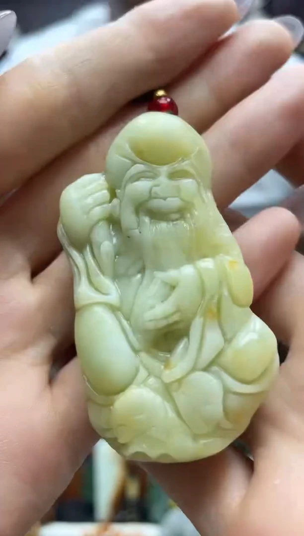 岫玉未镶嵌颈饰1