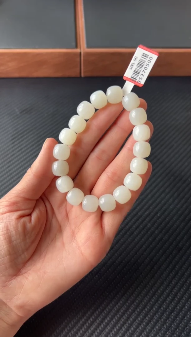 手串未镶嵌和田玉黑山微色差卡12老型珠M