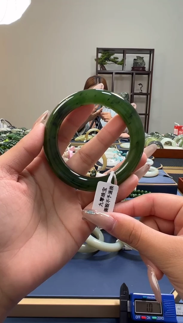 未镶嵌手镯和田玉A0051-54