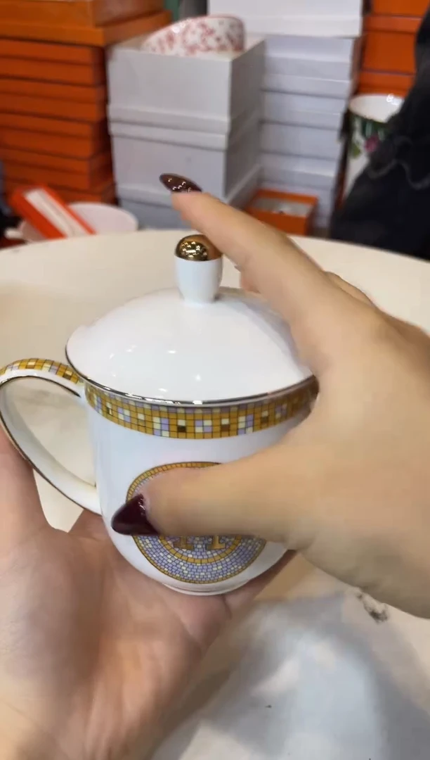 杯鸿辉家品牌瓷器，京东包邮！