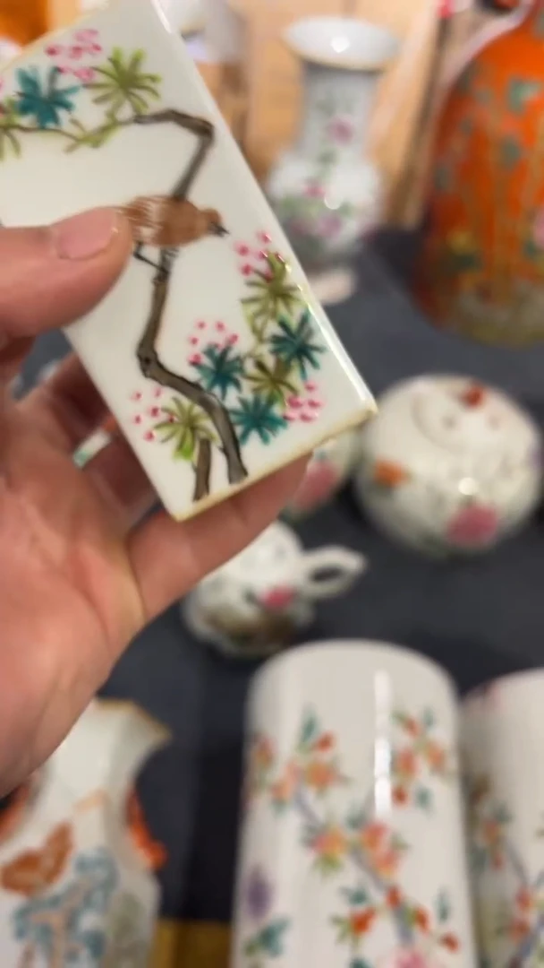 摆件瓷摆件瓷摆件小鸟四方笔桶