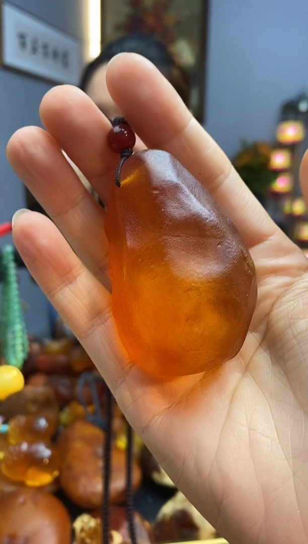 琥珀颈饰未镶嵌吊坠