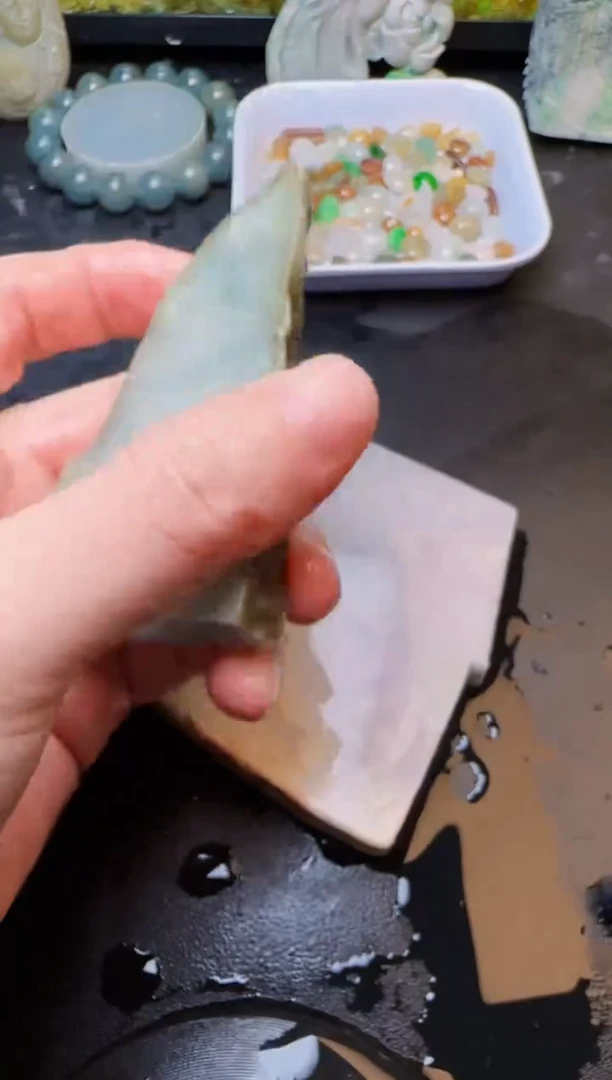 翡翠挂件未镶嵌天然缅甸A货翡翠210