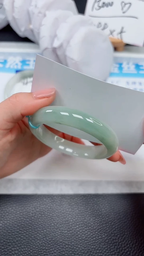 【闪购商品】石英质玉手镯未镶嵌439