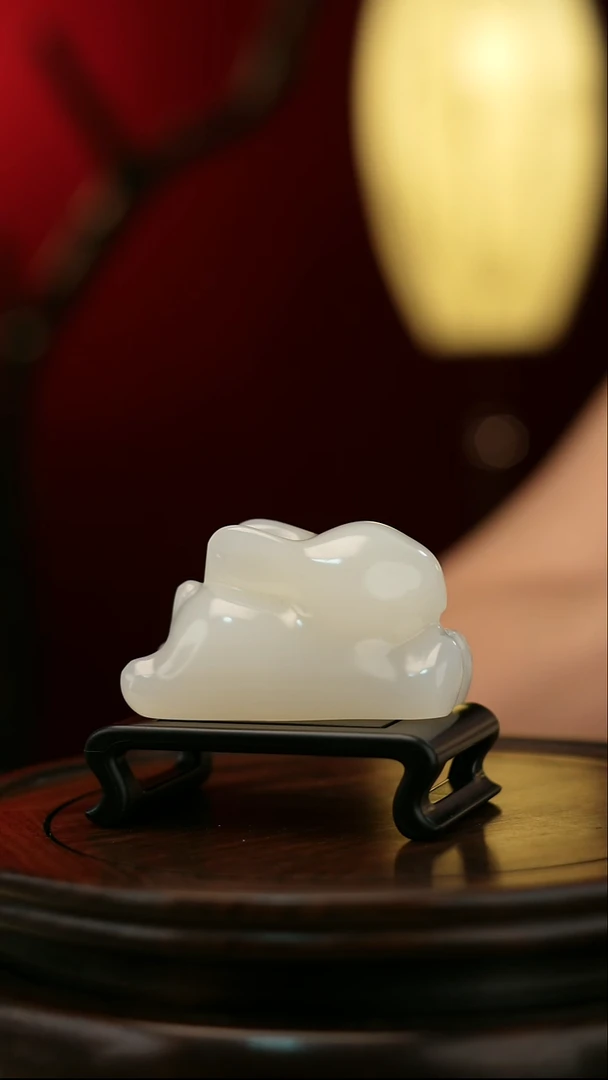 玉【前兔似锦】天然玉石摆件