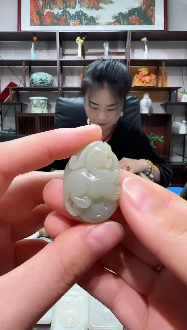 颈饰未镶嵌和田玉