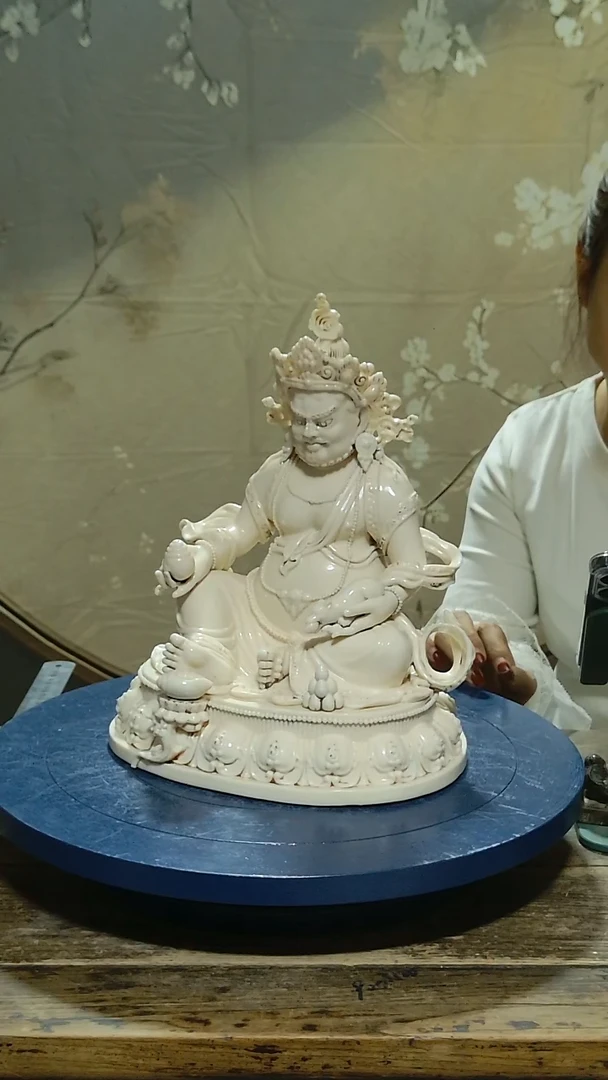 佛像徐*哥德化瓷财神造像