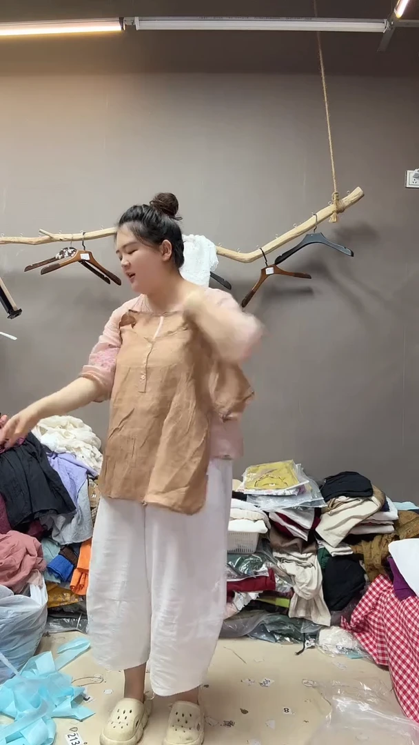 小睿麻衣服饰409
