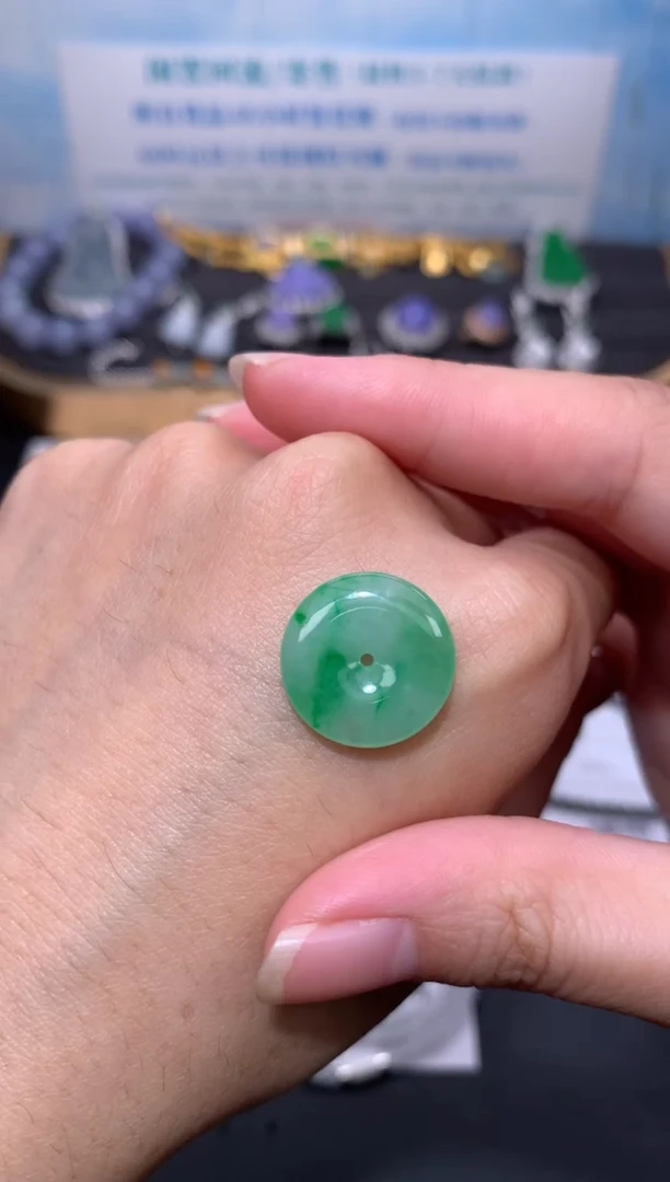 定制翡翠未镶嵌模式推广期48小时鉴赏期