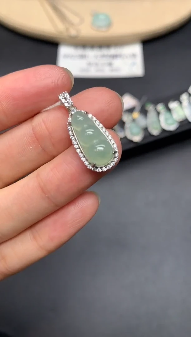 翡翠银S925镶嵌吊坠(不含链)福豆【多样性发其一】