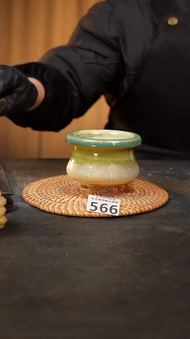 【闪购商品】瓷片 566泥泥手工花盆口7高8