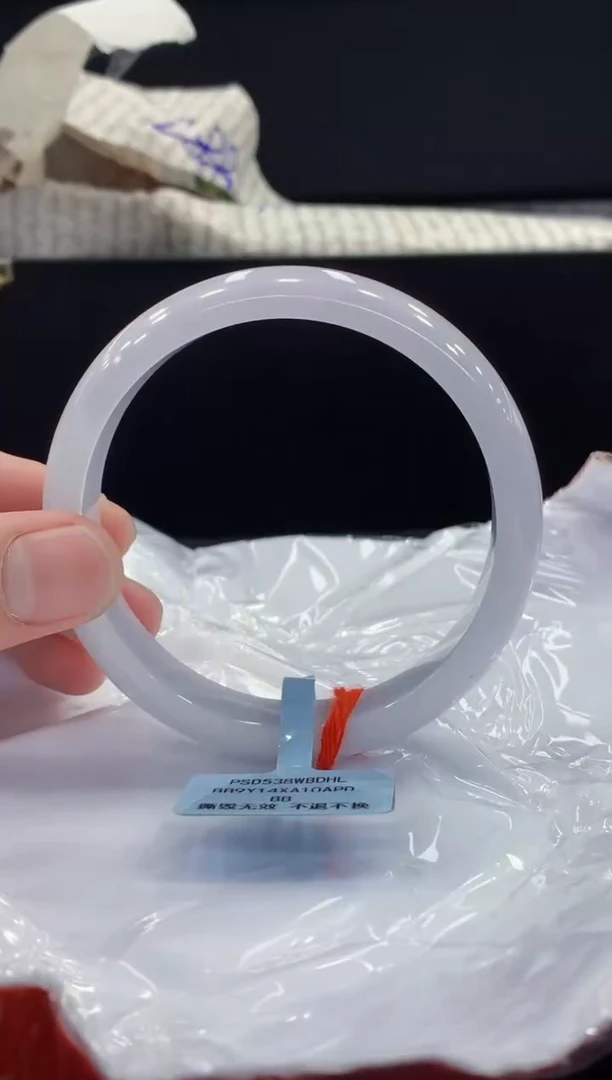 未镶嵌手镯翡翠翡翠手镯