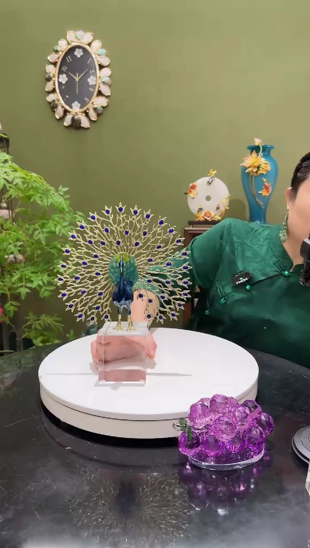 合金珐琅彩开屏孔雀水晶