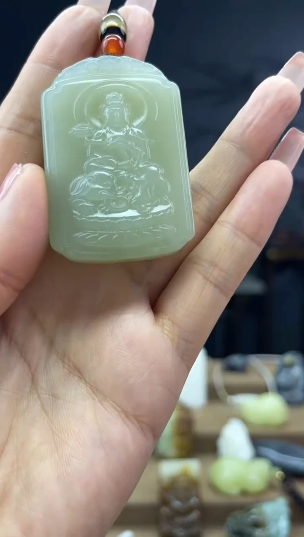 颈饰未镶嵌和田玉1