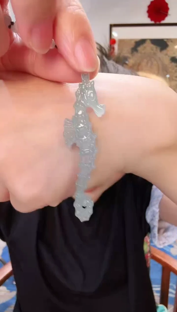 【闪购商品】翡翠颈饰未镶嵌吊坠