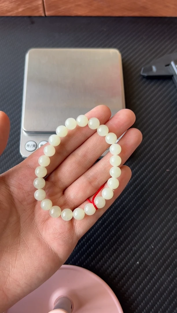 【闪购商品】和田玉手串未镶嵌且末微色差近矿卡8