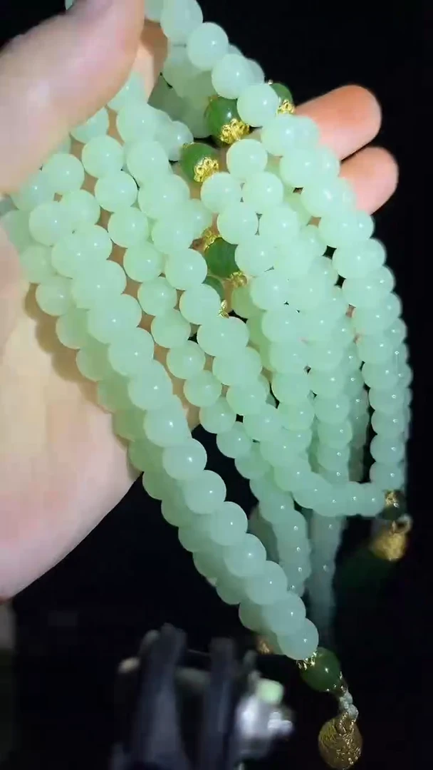 和田玉未镶嵌颈饰长串.1条.翠毛青