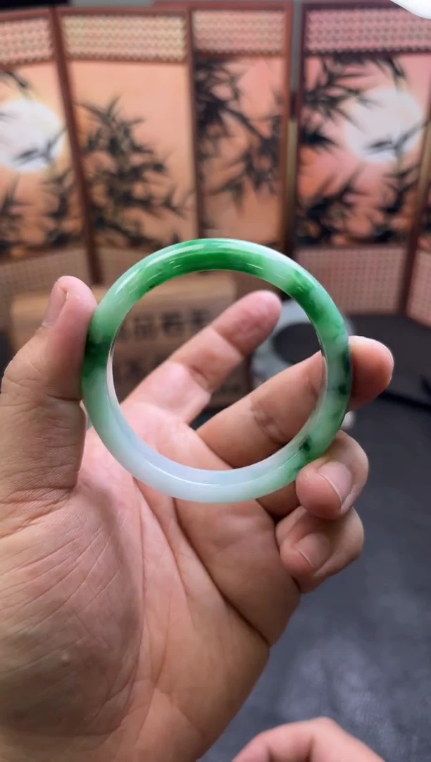 未镶嵌手镯翡翠1***妈手镯