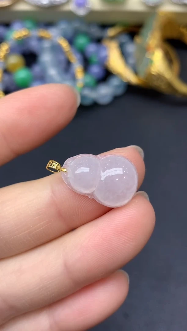 颈饰18K金镶嵌翡翠69-雪姐翡翠天天见