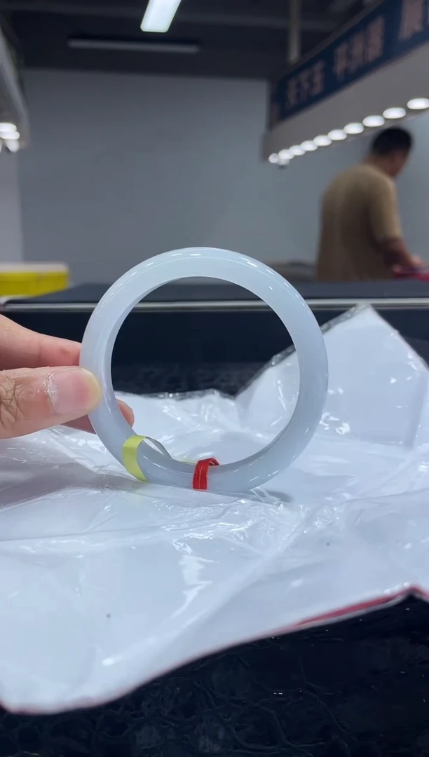 未镶嵌手镯翡翠2