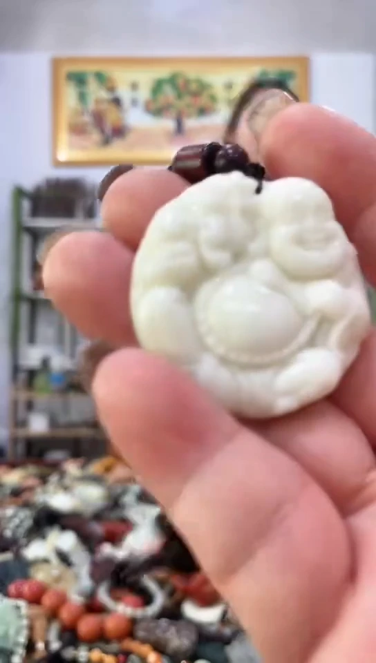 未镶嵌岫玉挂件