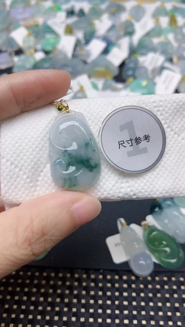 颈饰18K金镶嵌翡翠天然缅甸A货翡翠