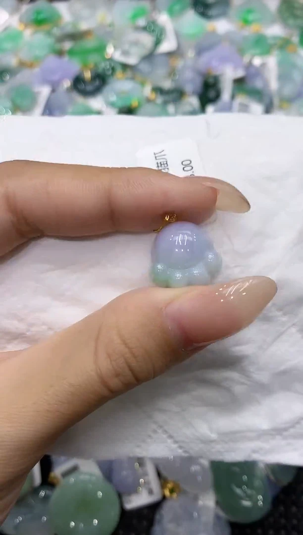 颈饰18K金镶嵌翡翠1111111111111