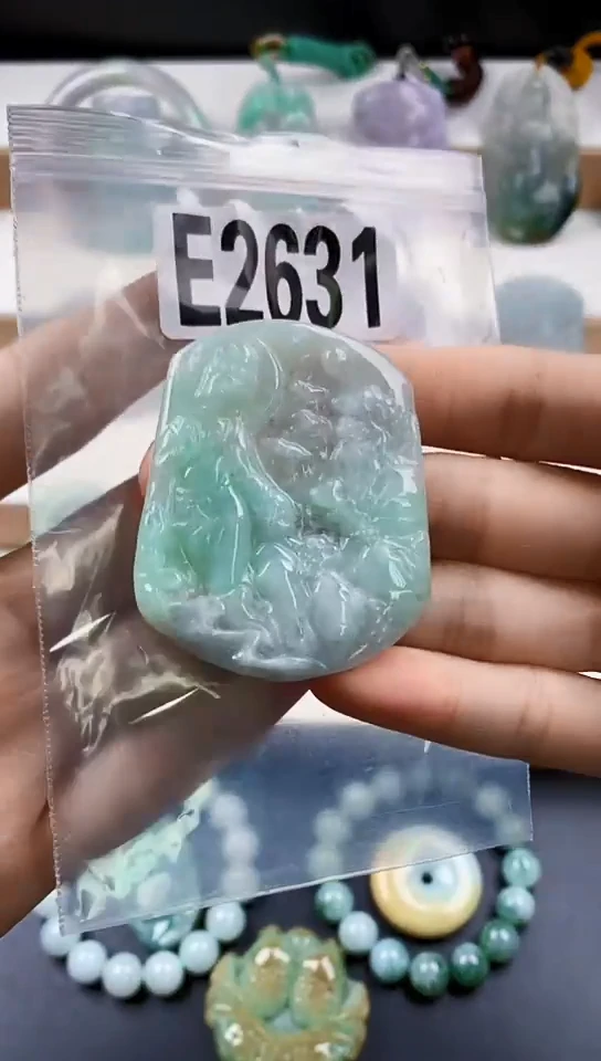 颈饰未镶嵌翡翠天然翡翠吊坠挂件